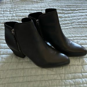 Frye black leather boots - size 8.5 🤠